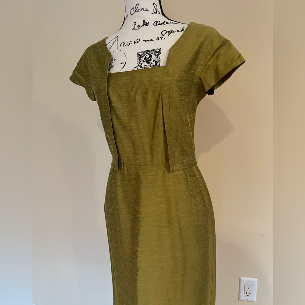 Reiss career dress mustard color European size 10 Elegant Professional Look